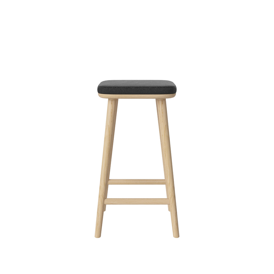 BOLIA Flor Counter Stool, White Pigmented Oak, Quattro Black leather