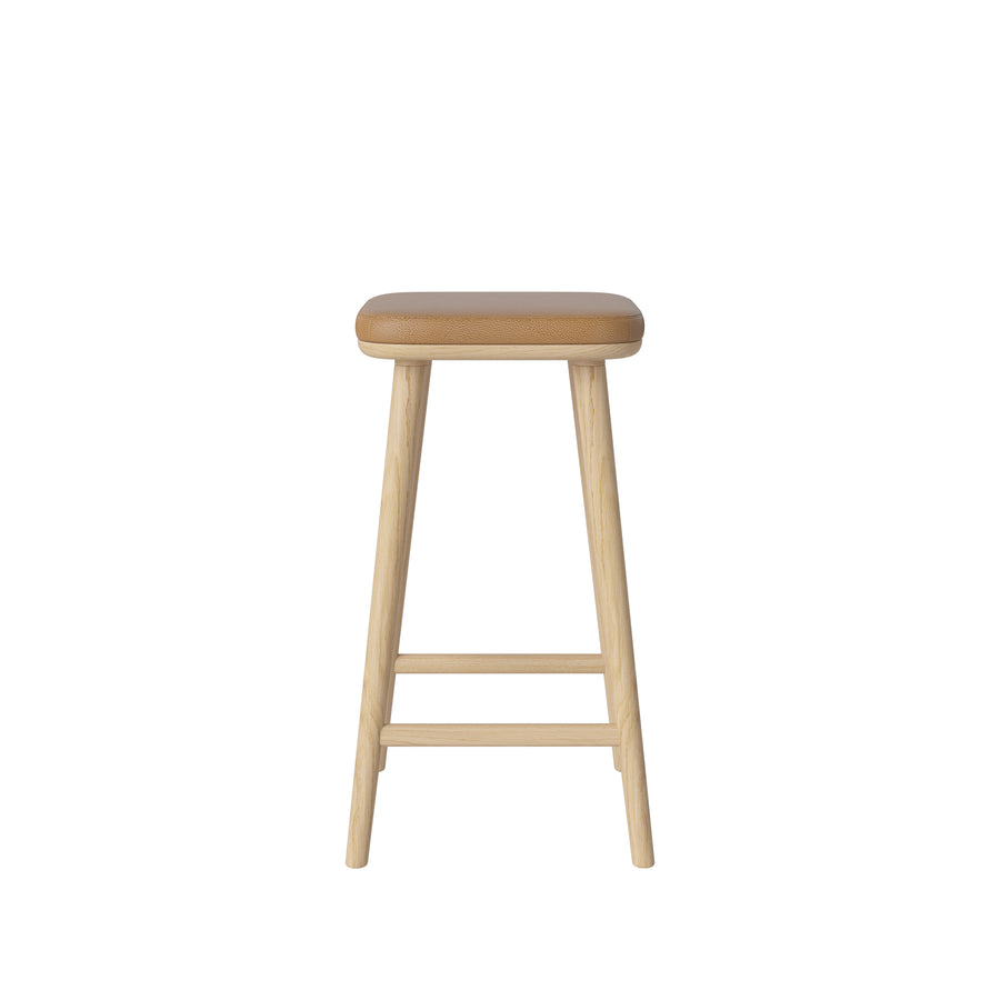 BOLIA Flor Counter Stool, White Pigmented Oak, Quattro Light Cognac leather