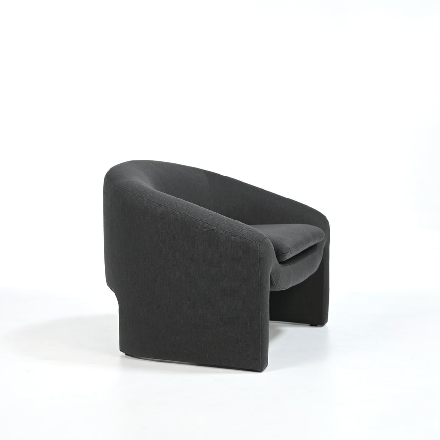 BOLIA Mielo Armchair in fabric Ocean Anthracite, ©Spencer Interiors Inc.