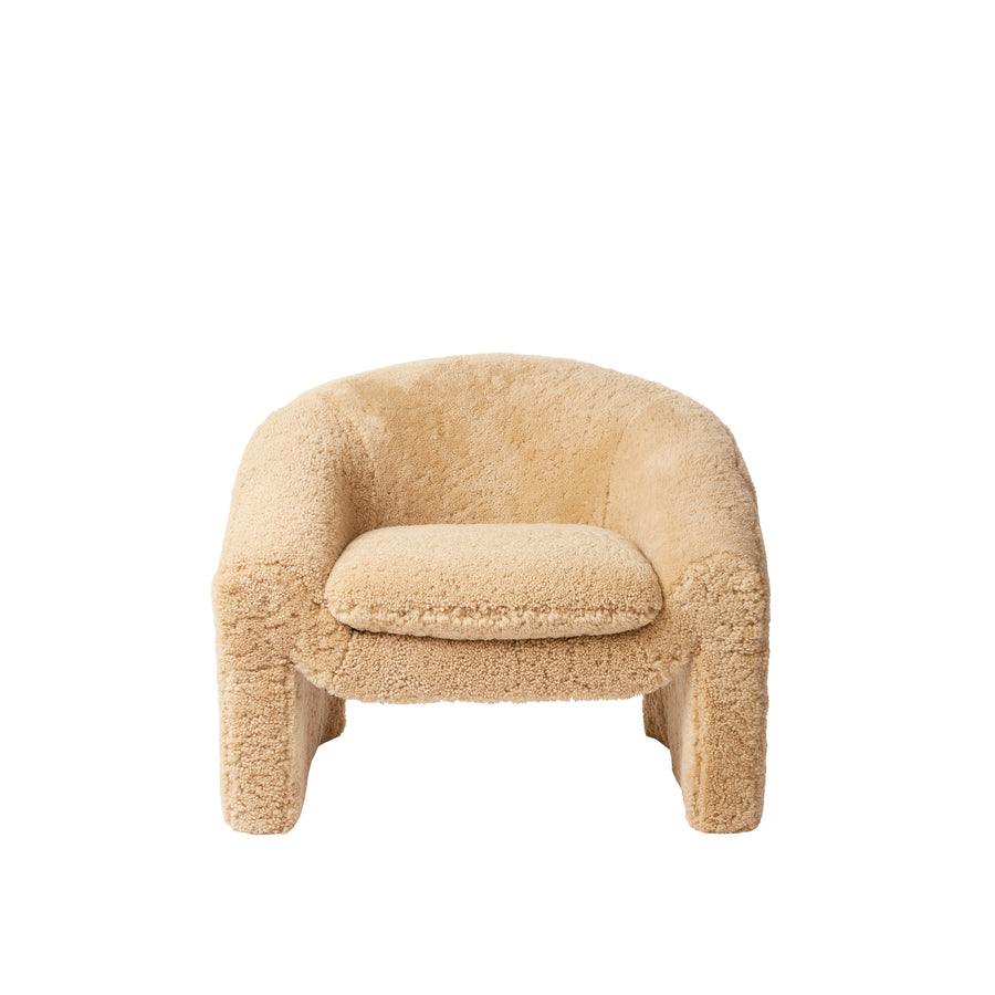 BOLIA Mielo Armchair in Vella Sheepskin Beige, front